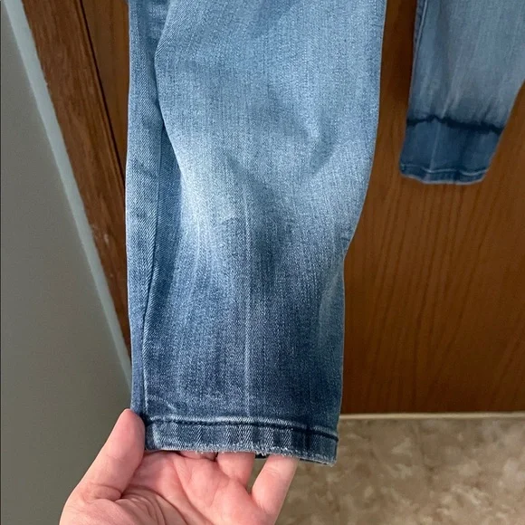 LANE BRYANT UGC Women’s Size 16 Blue Mid-Rise Skinny Jeans signature fit - Picture 10 of 10